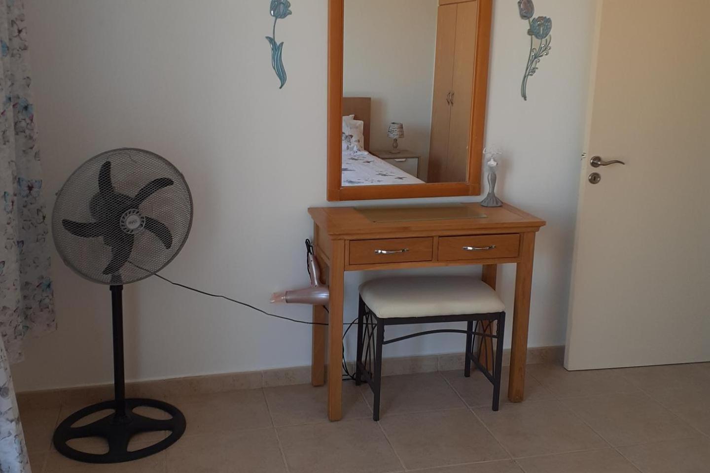 Beautiful 2-bed House In Paphos Ferienhaus